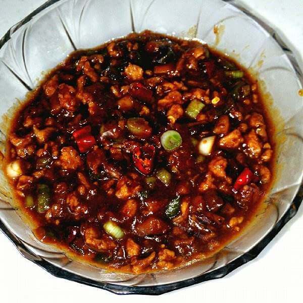 好吃的香菇鸡肉酱