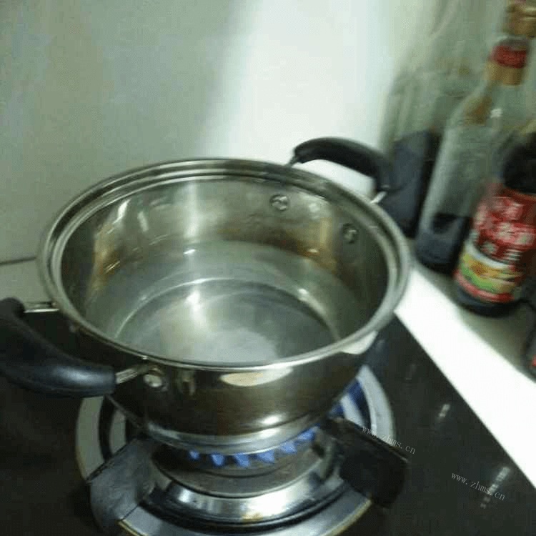 美味的鲜肉小馄饨做法图解6)