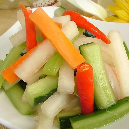辛辣韩式辣萝卜泡菜 