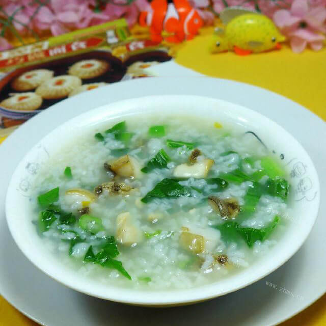 美味的油菜蕻鲍鱼大米粥