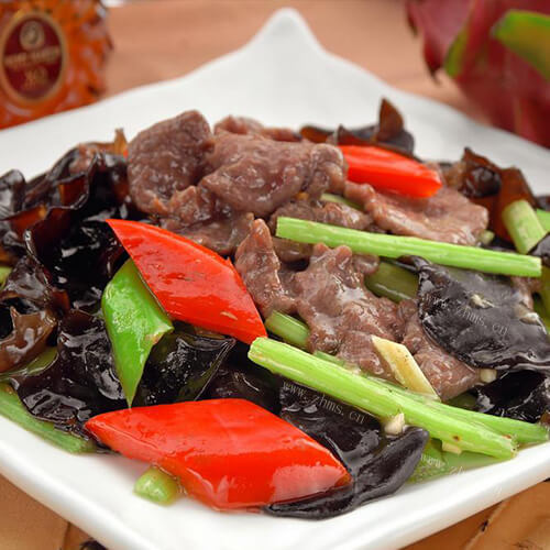 好吃的秋木耳熘肉片