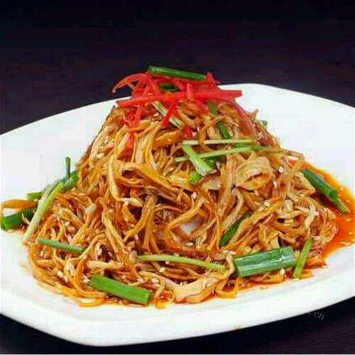 好吃的家常金针菇拌豆腐丝