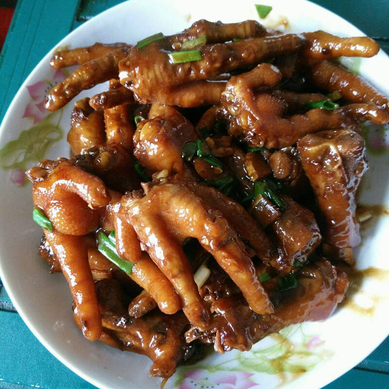 美味红烧鸡爪