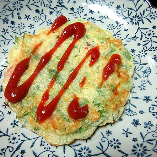 美味的番茄金针菇蛋饼