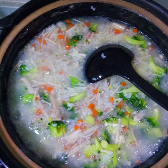 美味健康砂锅营养粥