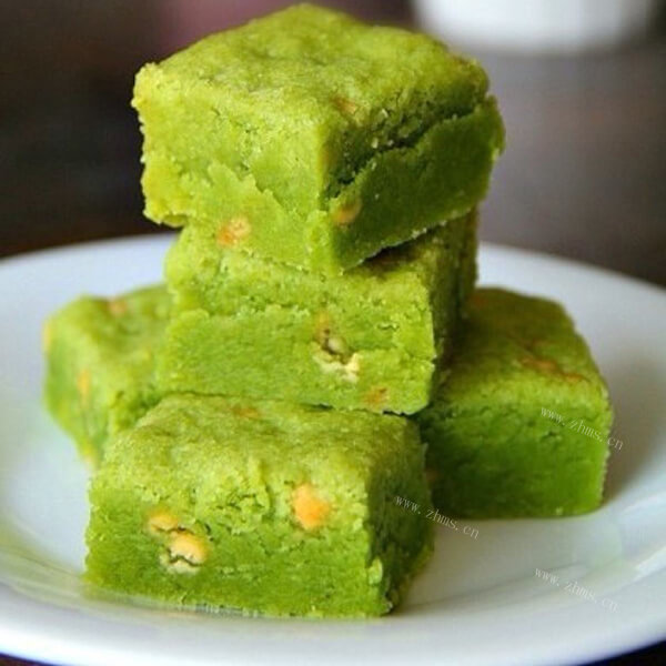 美味的蒸出来的绿豆糕