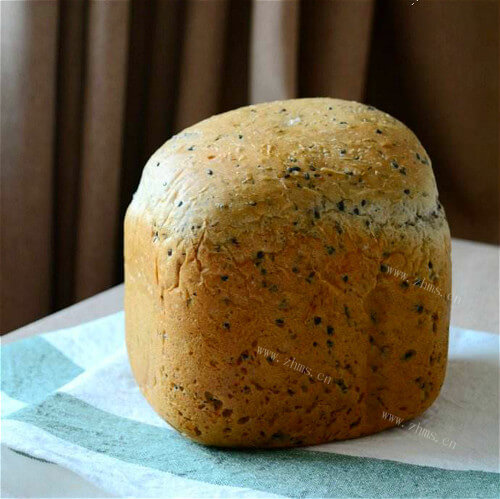 养胃苋菜汁炼乳腰果吐司