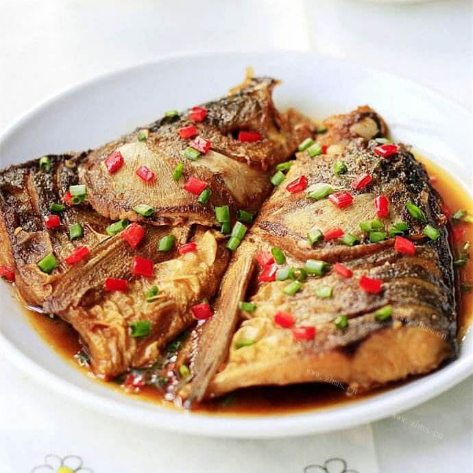 美味农村红烧鱼头