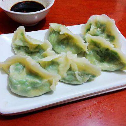 美味韭菜鸡蛋虾米水饺