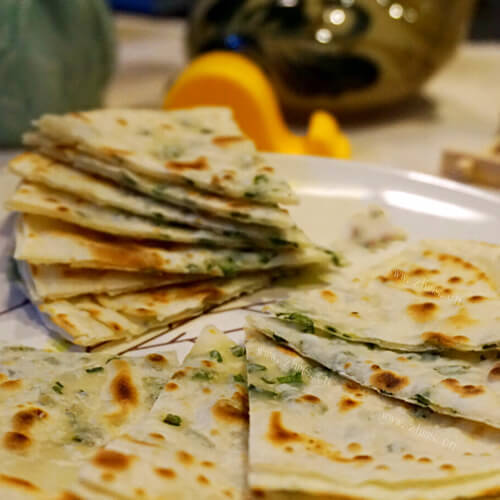 快捷的饺子皮版葱花饼