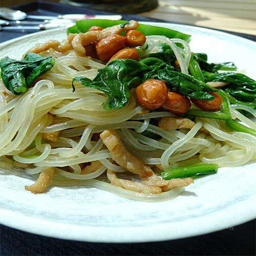 快手菠菜茎拌双丝