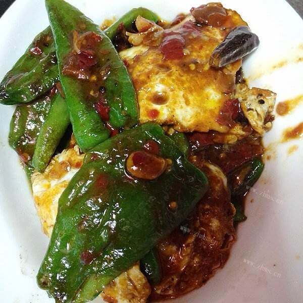 美味的尖椒烧虎皮鸡蛋