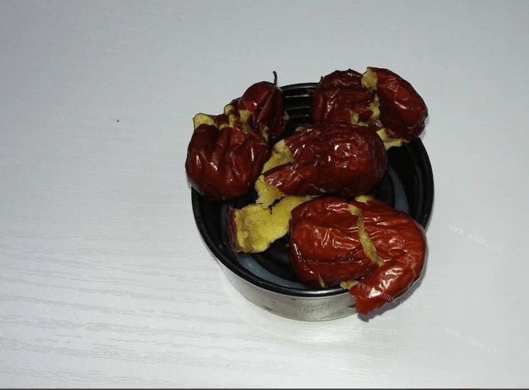 暖暖的原滋原味红枣茶做法图解3)
