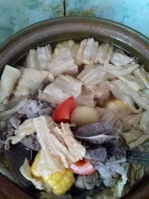 清香龙骨番茄汤做法图解3)