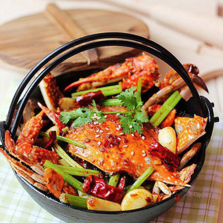 美味的干锅杂蔬肓蟹