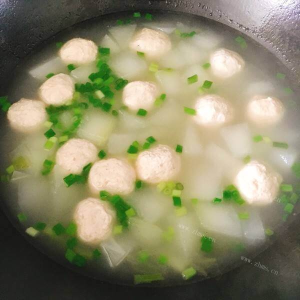 好吃的生汆丸子汤