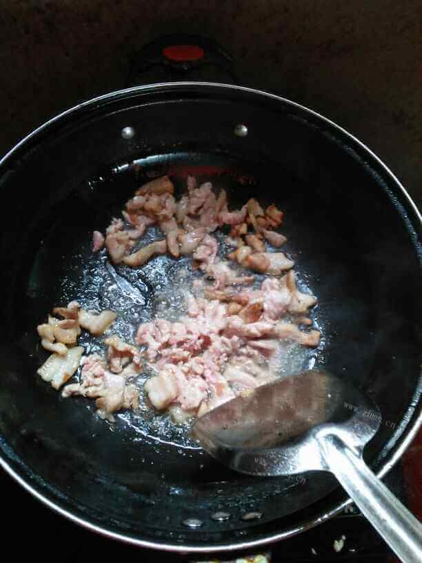 家常猪肉豆芽粉丝做法图解3)