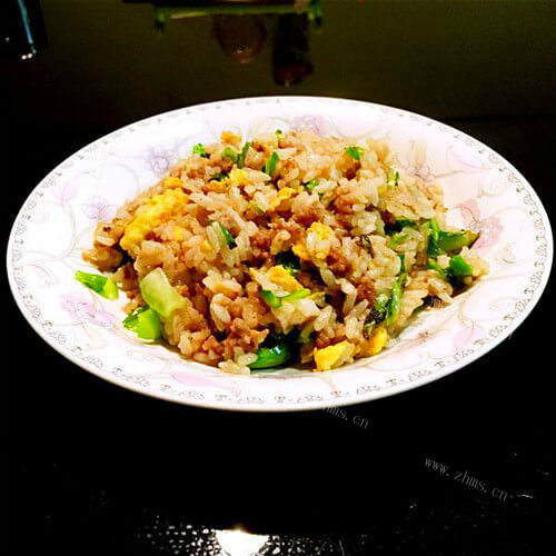 美味鸡肝炒米饭