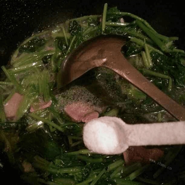 好喝的菠菜猪肝汤做法图解7)