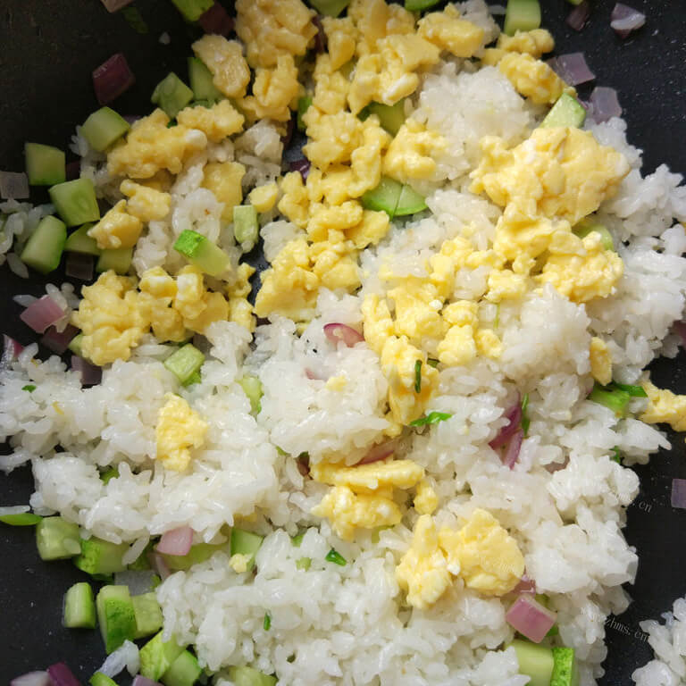 好吃的鱿鱼蛋炒饭