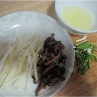 鲜美的三丝银鱼羹做法图解2)
