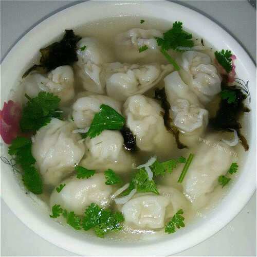 美味洋葱豆腐干肉馅馄饨