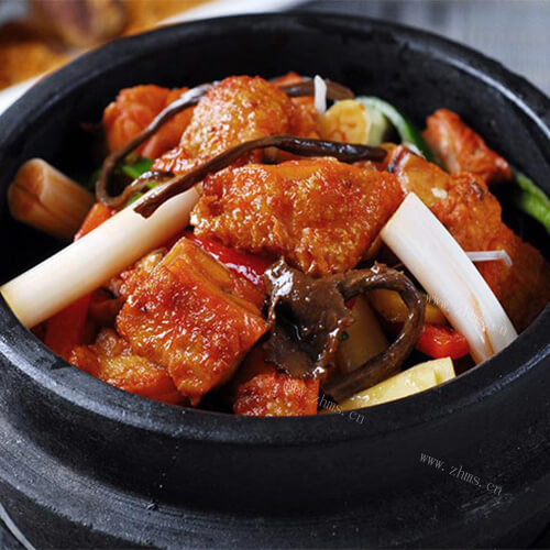 美味砂锅闷红烧肉