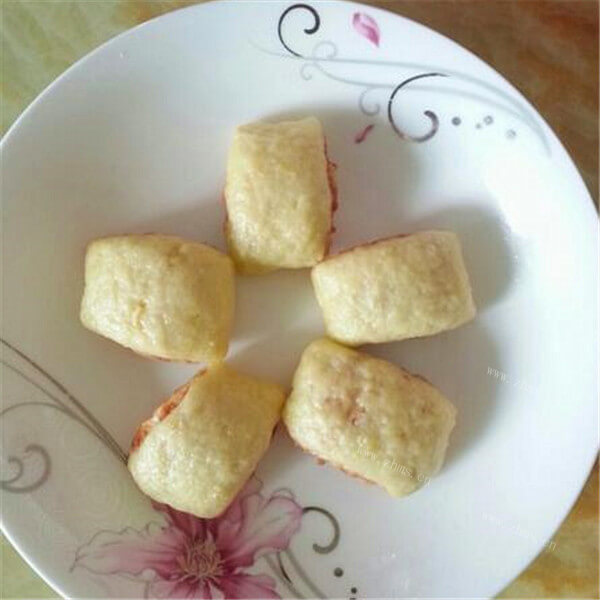 松软的南乳肉松卷