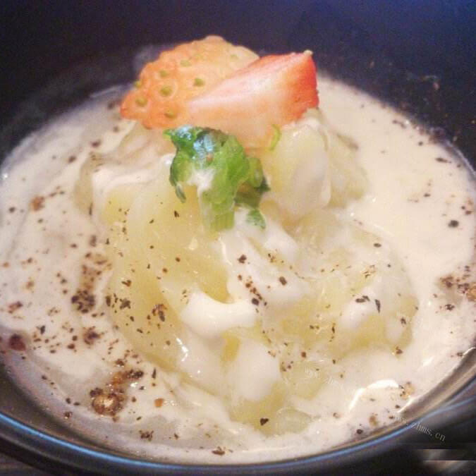 美味的番茄土豆泥三文鱼羹