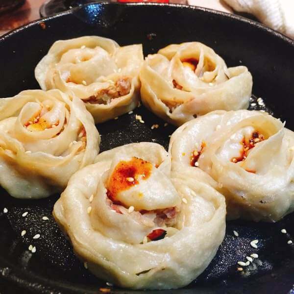 漂亮的四色蒸饺