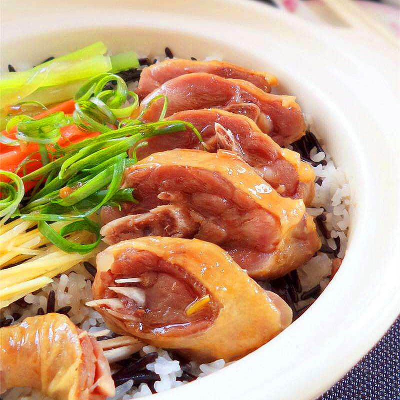 美味的田园腊鸭饭 
