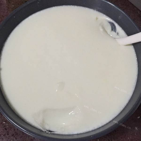 美味的自制奶粉酸奶
