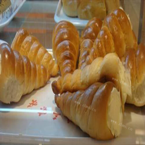 奶油红糖牛角包