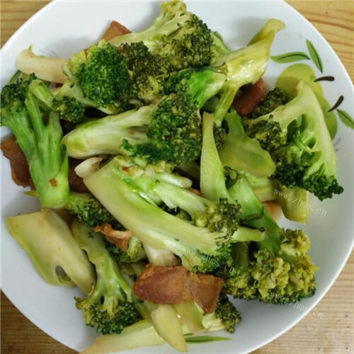 好吃的西兰花蚝油五花肉