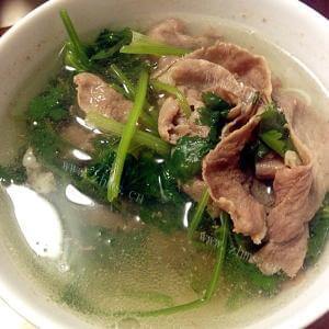  美味蔬菜肥牛汤