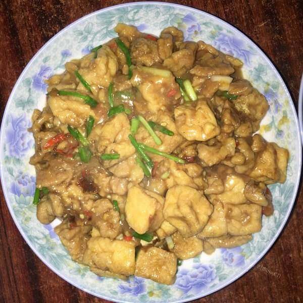 好吃的豆腐泡炒肉片
