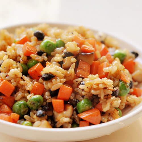 美味的电饼档炒饭