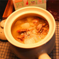 美味的薏米鸭肉汤