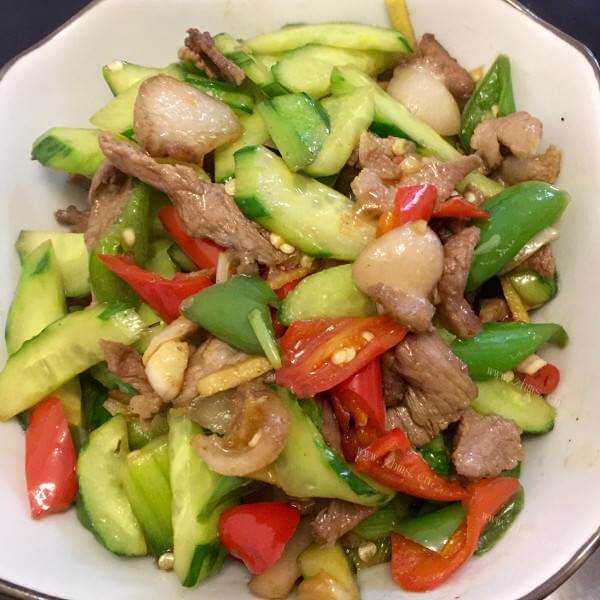 美味青瓜香菇五花肉 