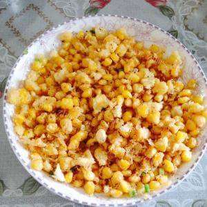 香喷喷的玉米粒排骨饭