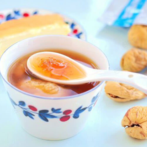 美味的无花果炖桃胶