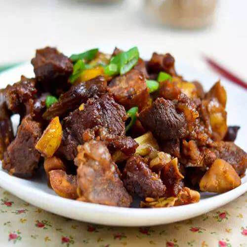 香喷喷的羊肉焖板栗