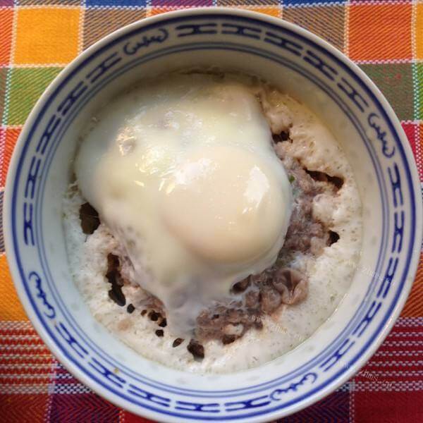  清蒸鸡蛋鱿鱼肉饼