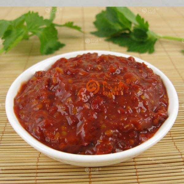 美味的手工蒜蓉辣酱