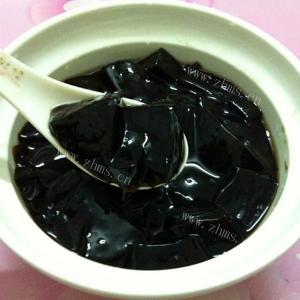 特制绿豆黑凉粉 