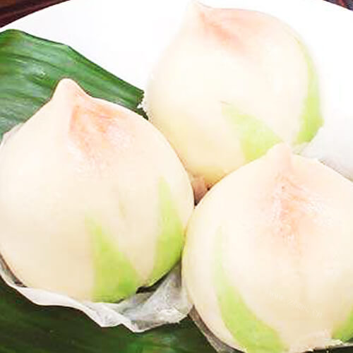 美味的桃子馅包子