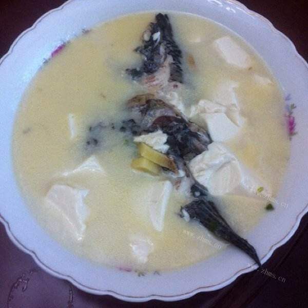 营养汤豆腐鲫鱼奶白汤
