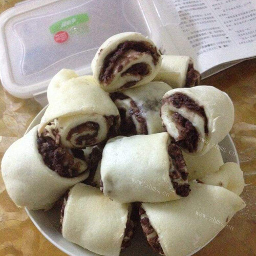 美味的红豆卷馒头