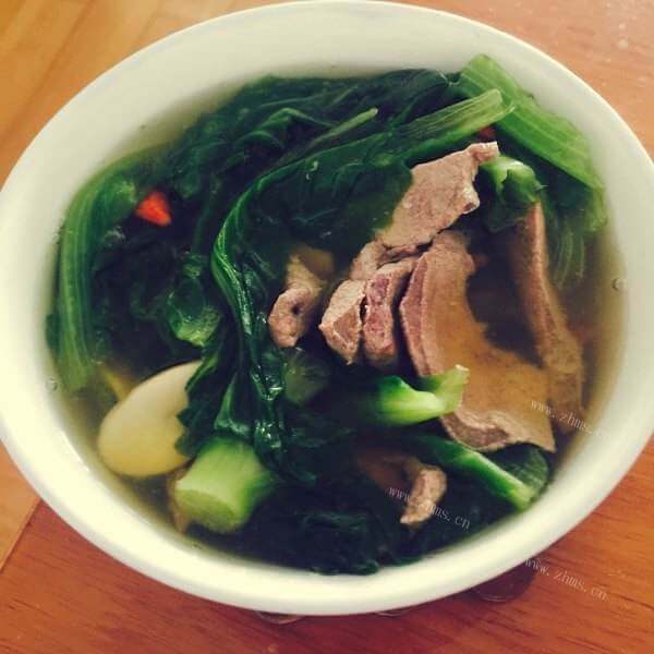 自制肉丸粉片青菜汤