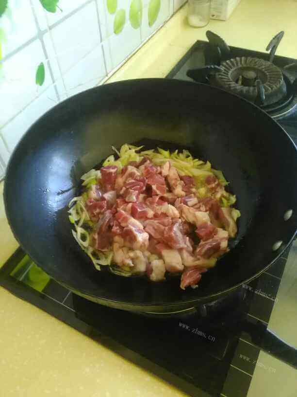 美味的羊肉搓面做法图解5)